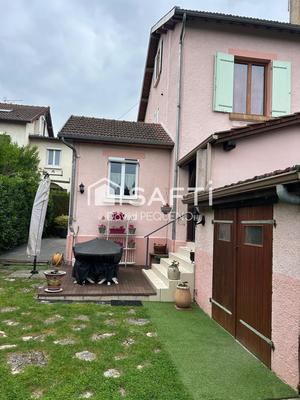 Maison - 89 m² - 6 pièces