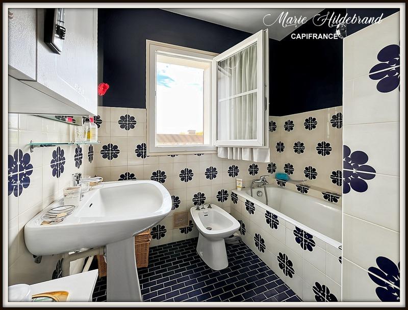 Maison - 173 m² - 9 pièces