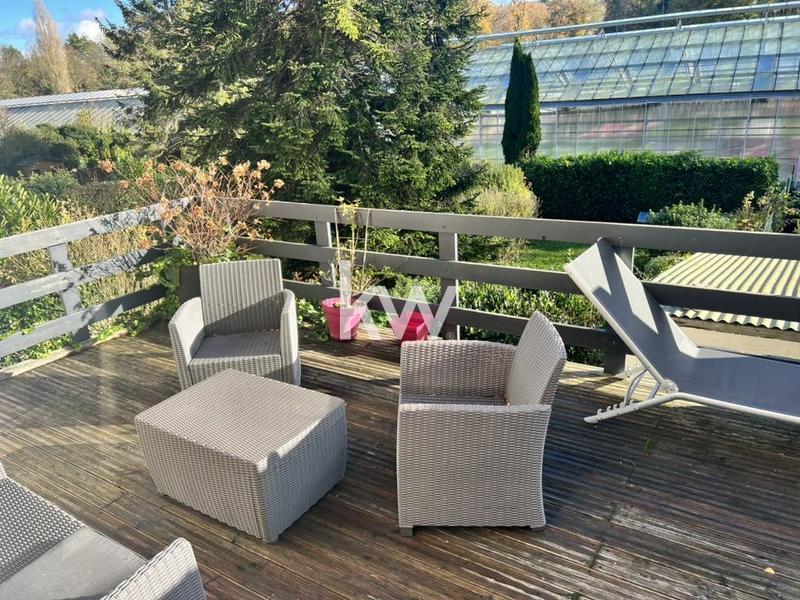 Maison - 121 m² - 6 pièces