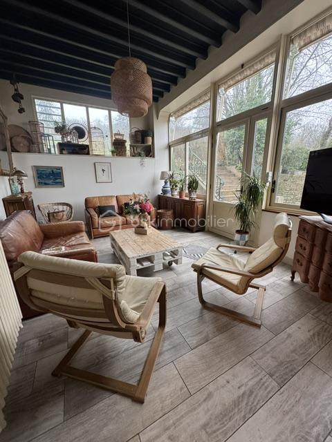 Maison - 276 m² - 8 pièces