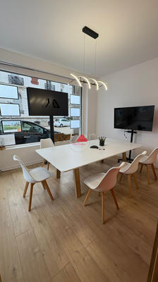 Bureau - 68 m²