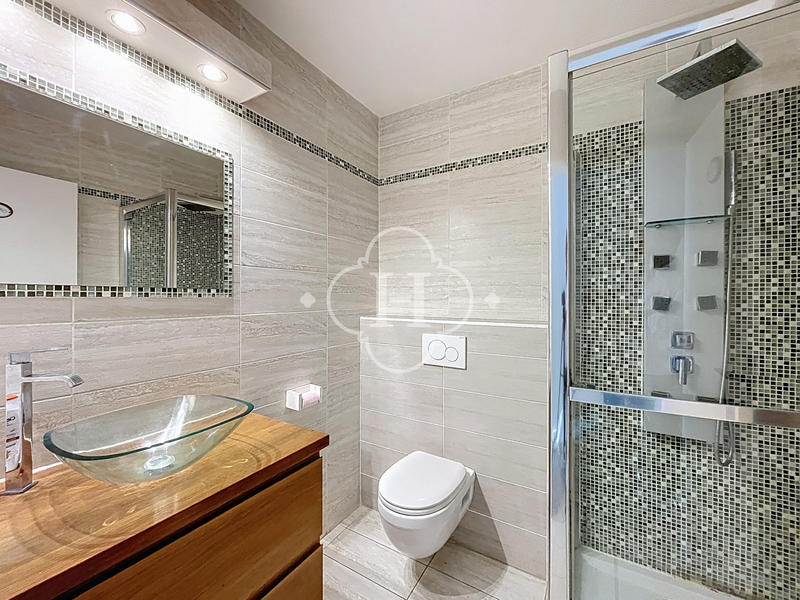 Maison - 195 m² - 7 pièces