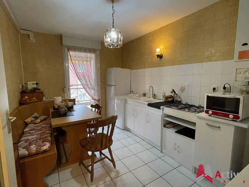 Appartement - 77 m² - 3 pièces