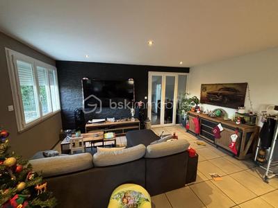 Maison - 111 m² - 5 pièces