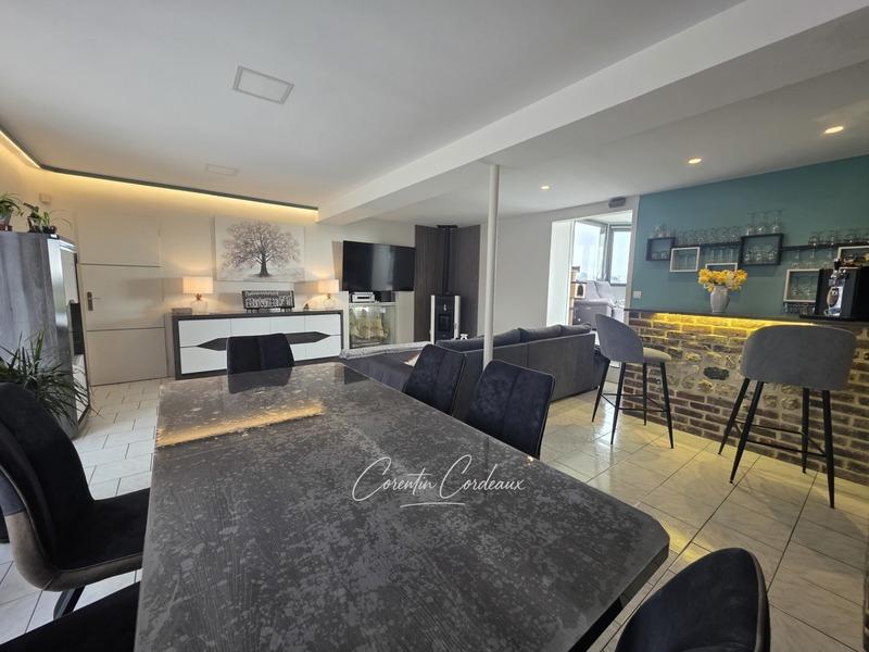 Maison - 189 m² - 7 pièces