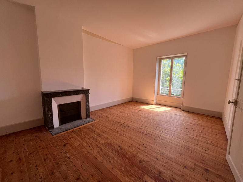 Demeure - 248 m² - 7 pièces