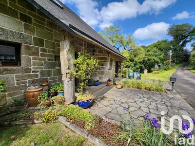 Maison - 409 m² - 18 pièces