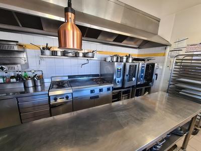 Fonds de commerce - 320 m²