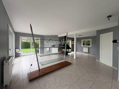 Maison - 184 m² - 5 pièces