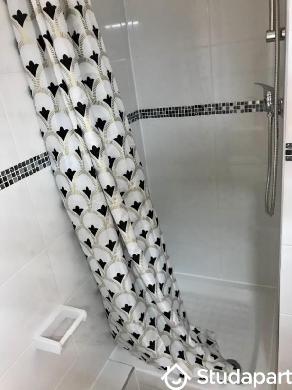 Chambre - 9 m² - 1 pièce