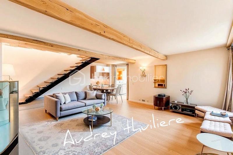 Propriété - 170 m² - 6 pièces