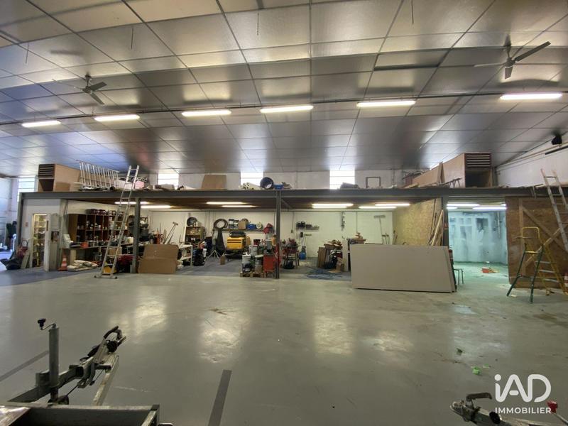 Local commercial - 575 m²