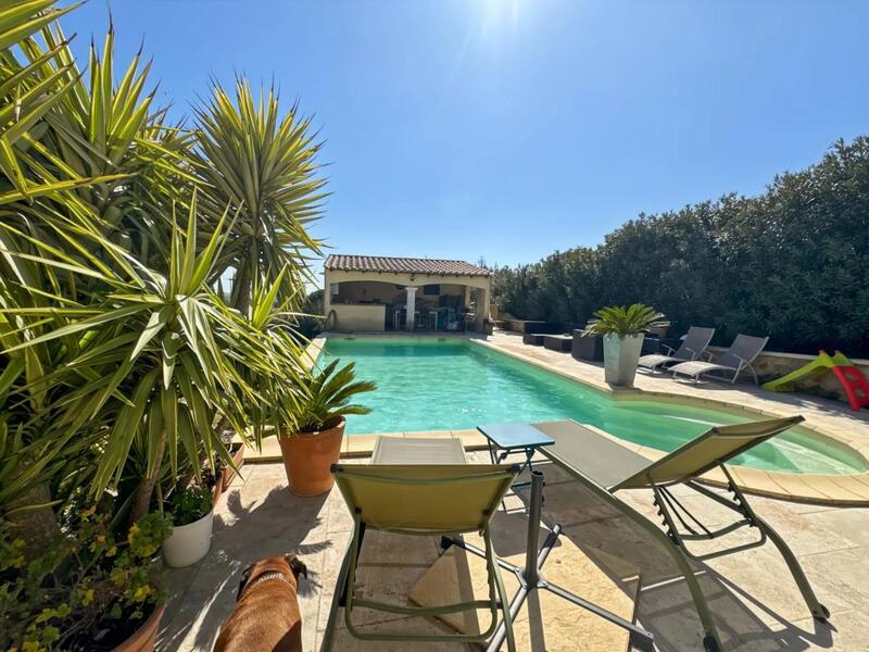 Maison - 253 m² - 8 pièces