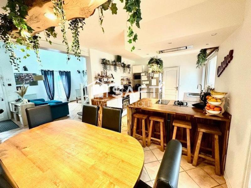 Maison - 153 m² - 8 pièces