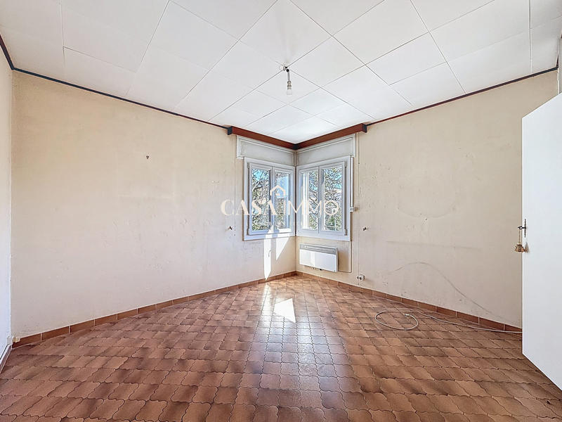 Maison - 185 m² - 8 pièces