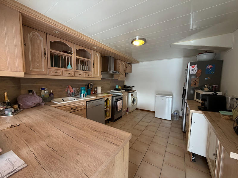 Maison - 300 m² - 9 pièces