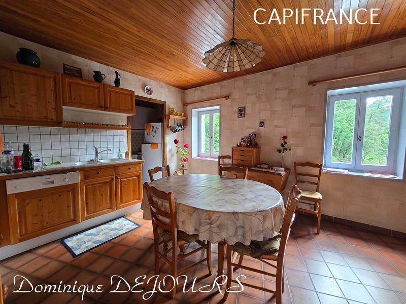 Maison - 137 m² - 4 pièces