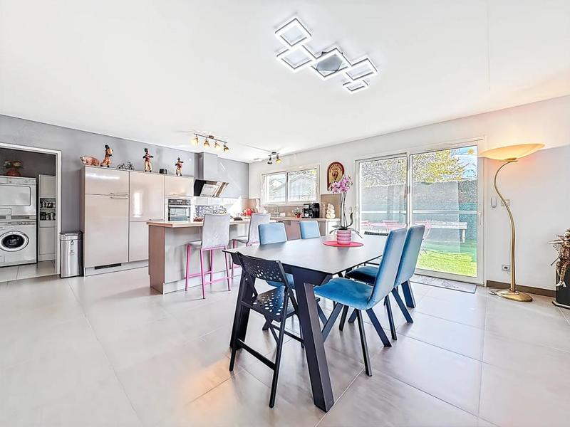 Maison - 160 m² - 5 pièces