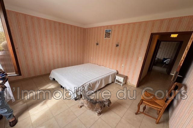 Maison - 181 m² - 4 pièces