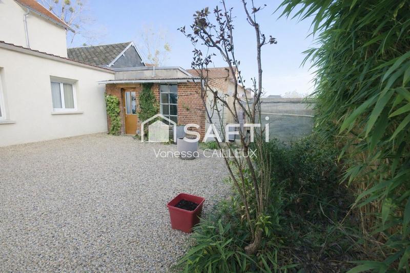 Maison - 93 m² - 6 pièces