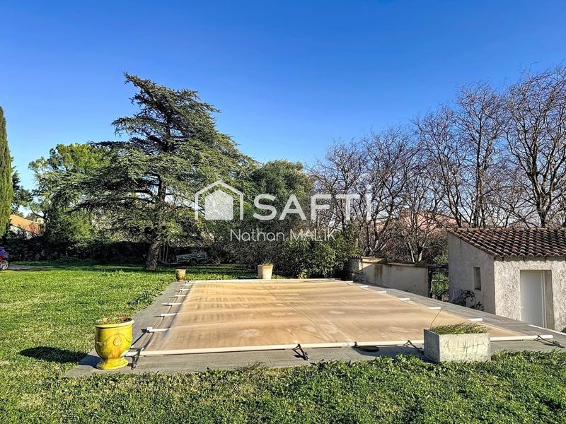 Maison - 180 m² - 5 pièces