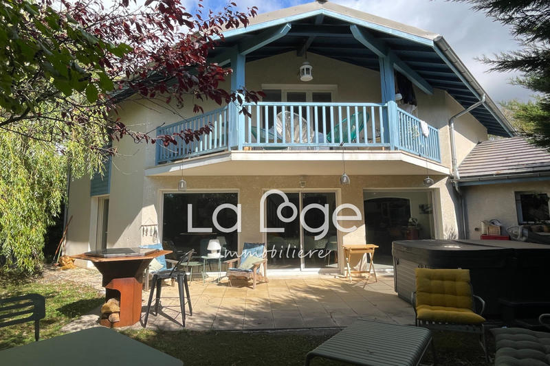 Maison - 140 m² - 6 pièces