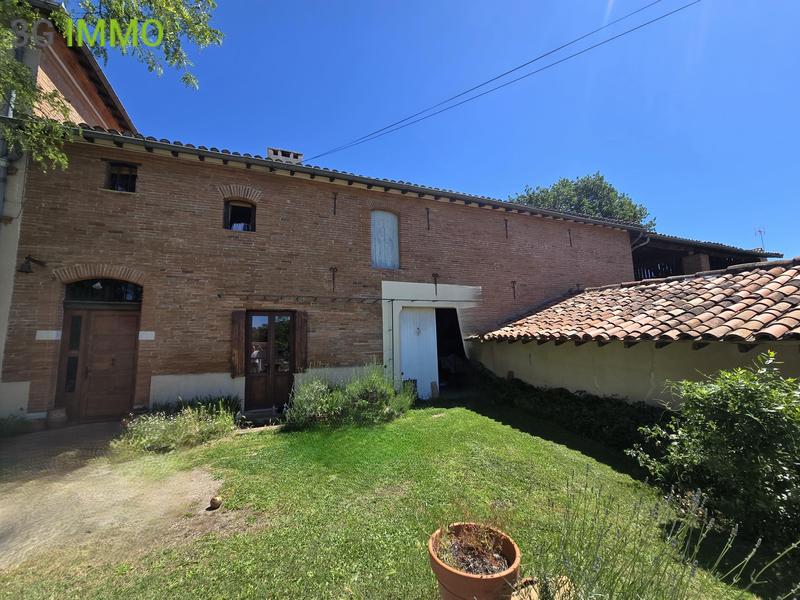 Propriété - 305 m² - 15 pièces