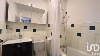 Studio - 25 m² - 1 pièce