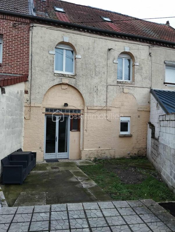 Maison - 81 m² - 5 pièces