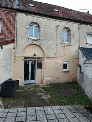 Maison - 81 m² - 5 pièces