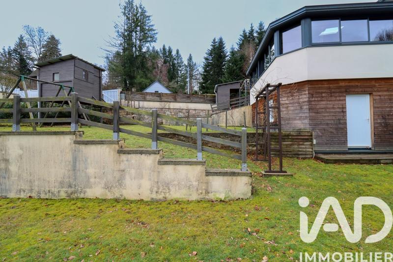 Maison - 170 m² - 9 pièces