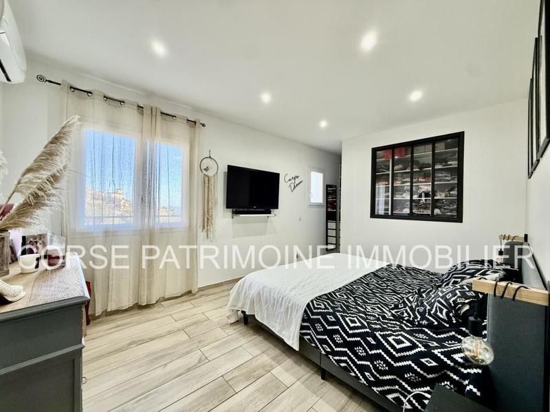 Maison - 124 m² - 6 pièces