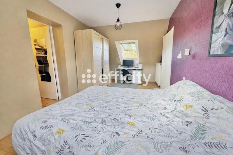 Pavillon - 125 m² - 7 pièces