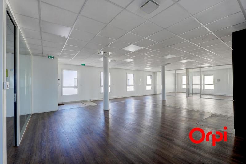 Bureau - 248 m²