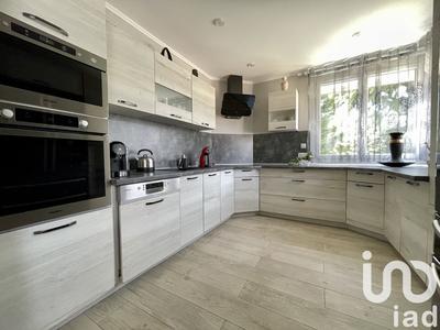 Maison - 190 m² - 8 pièces