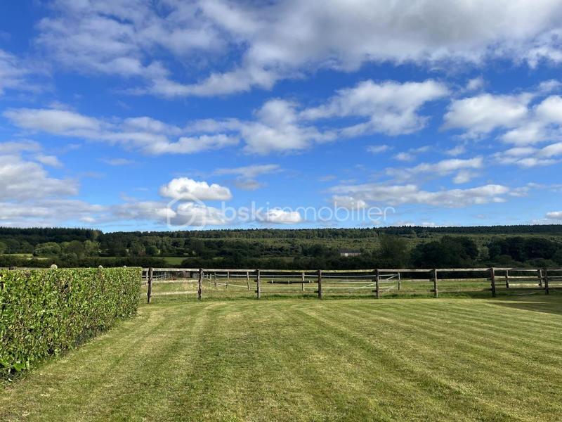 Propriété - 230 m² - 7 pièces