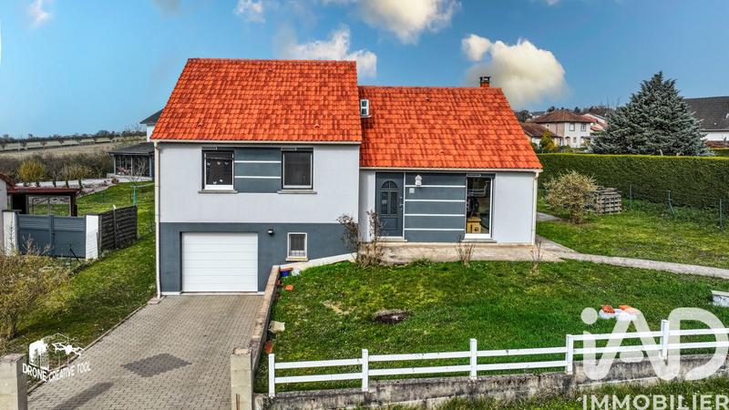 Maison - 90 m² - 5 pièces