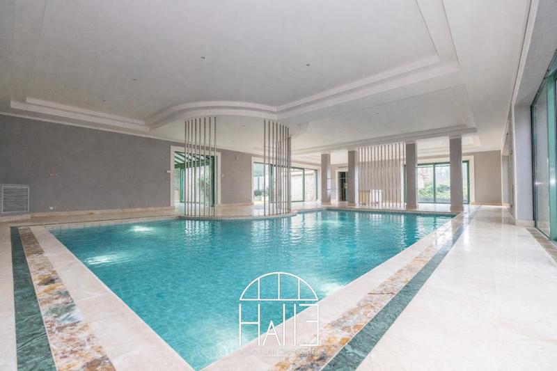 Mas - 445 m² - 10 pièces