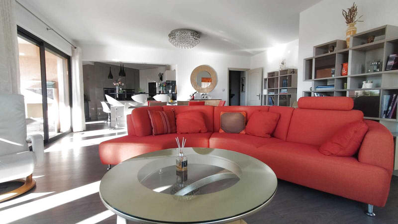 Appartement - 130 m² - 5 pièces