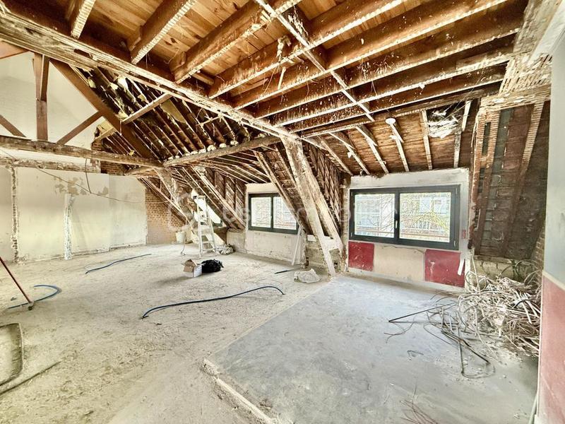 Loft - 88 m² - 3 pièces