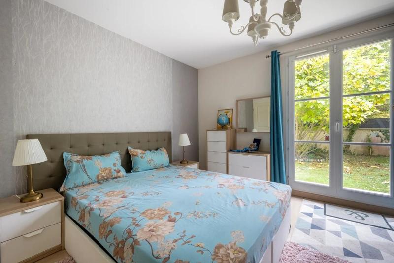 Maison - 199 m² - 7 pièces