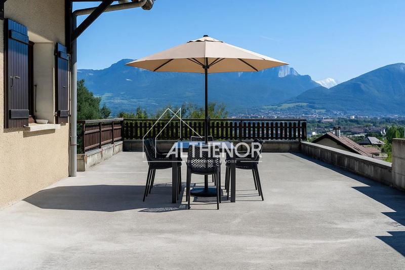 Propriété - 108 m² - 5 pièces