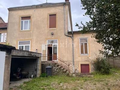 Propriété - 223 m² - 10 pièces
