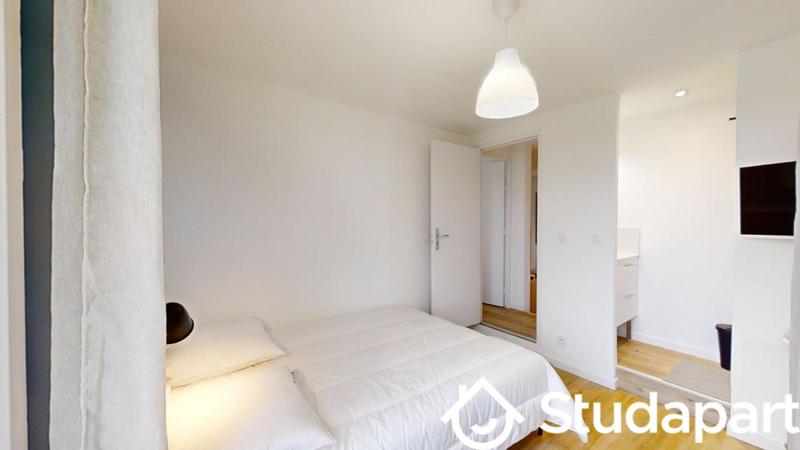 Chambre - 12 m² - 1 pièce