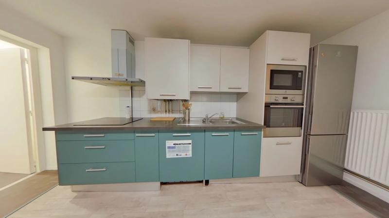 Appartement - 90 m² - 4 pièces