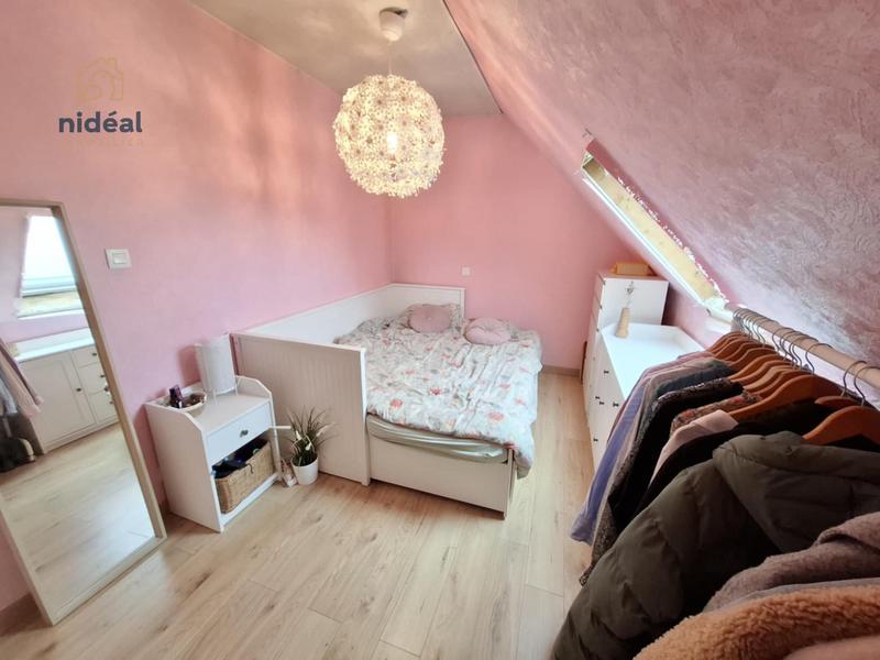 Maison - 99 m² - 5 pièces