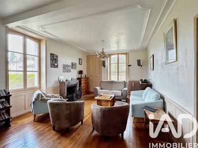 Maison - 356 m² - 11 pièces