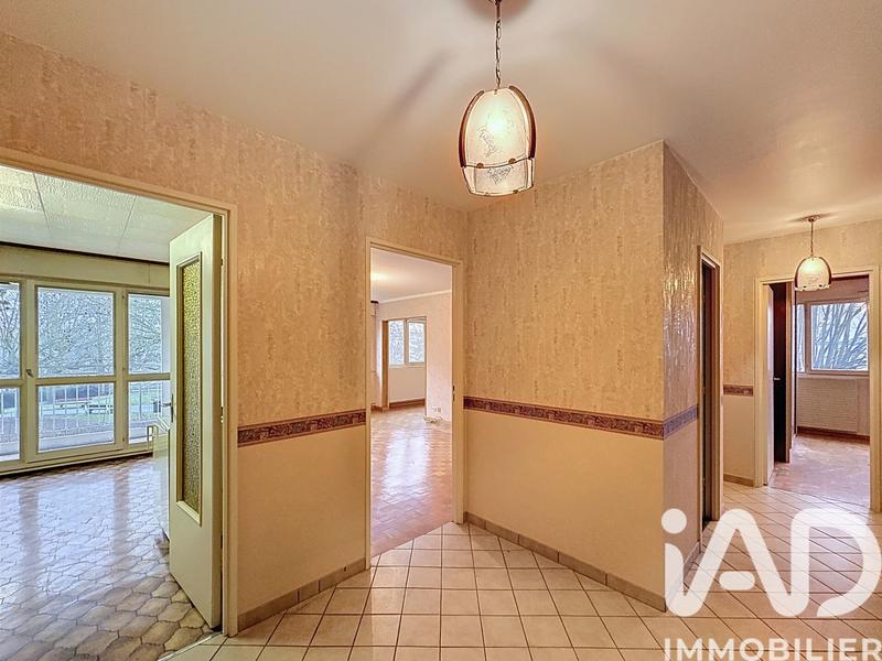 Appartement - 90 m² - 4 pièces