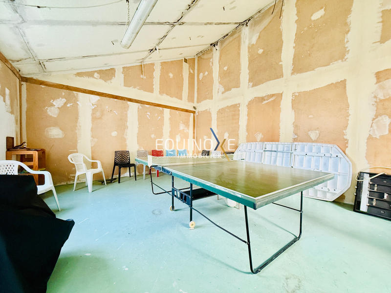 Maison - 161 m² - 7 pièces