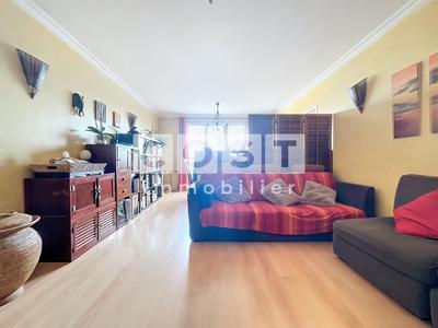 Appartement - 90 m² - 4 pièces